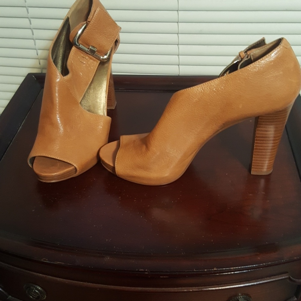 Peep toe Block Heel Sandals